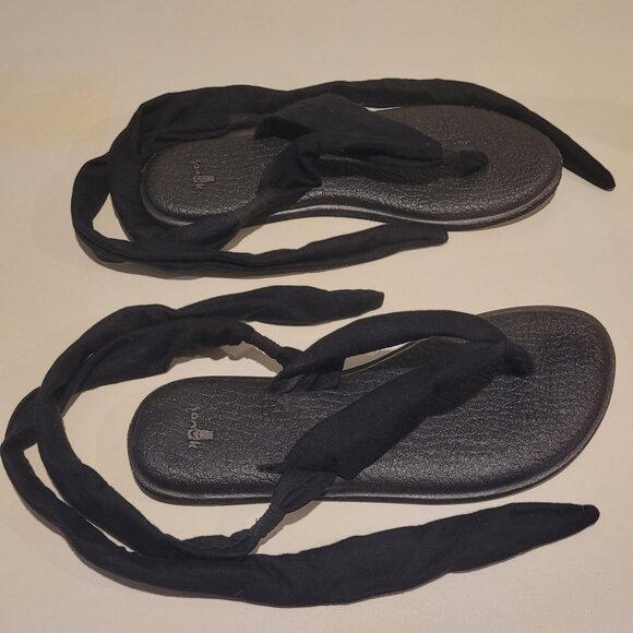 Sanuk Size 7 Wraparound Flipflops - Picture 2 of 3